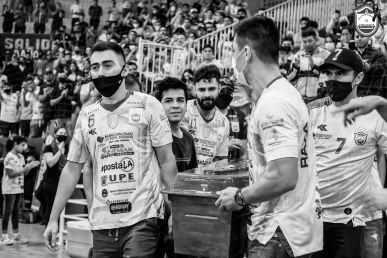 Emotivo adiós a Darío Herrera