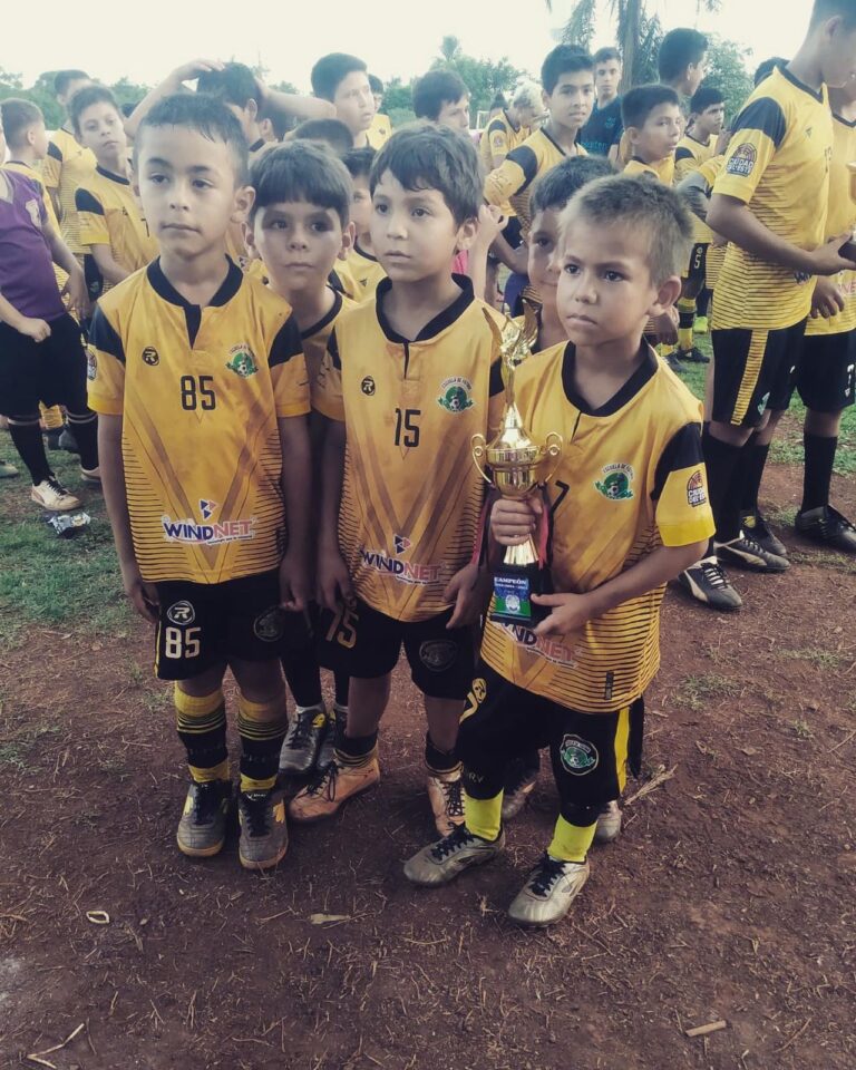 Campeón en interescuelas