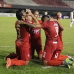 3 de Febrero sonríe en CDE