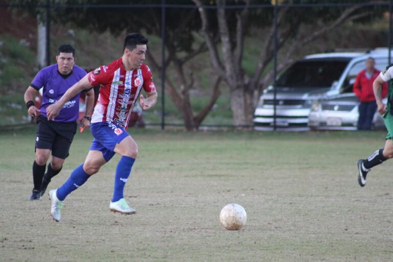 Corrales recibe a Charleston