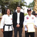 Distinguen al  maestro Fredy Acosta