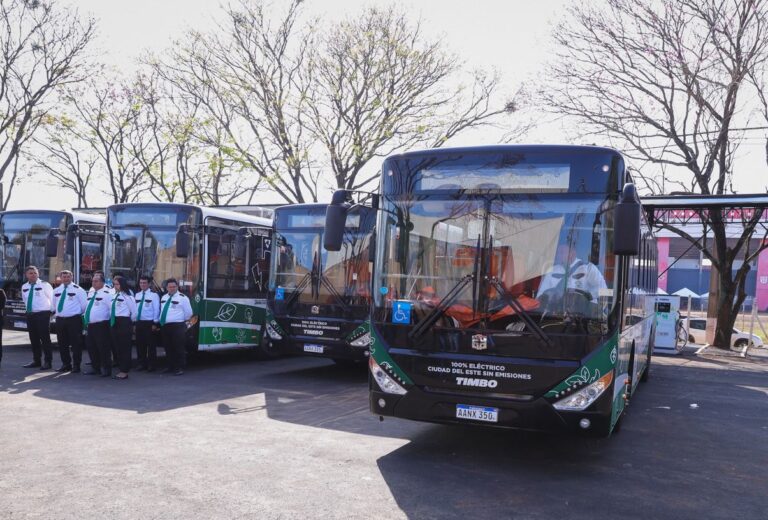 Circulan buses eléctricos en Ciudad del Este