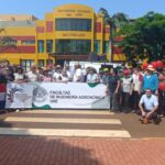 Docentes marchan por equiparación salarial