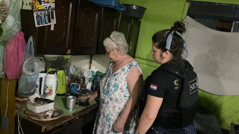Procesan a anciana por vender drogas