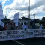 Policía detiene a varios manifestantes
