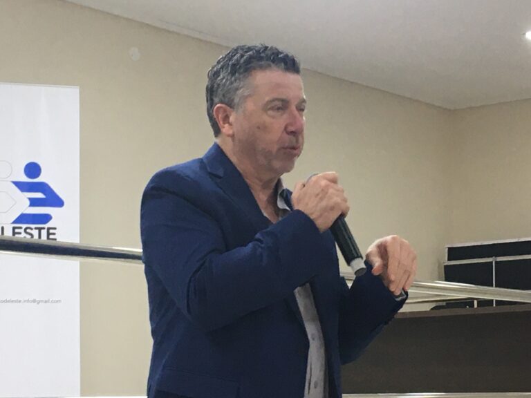 Fructífera charla en Cámara de Comercios 