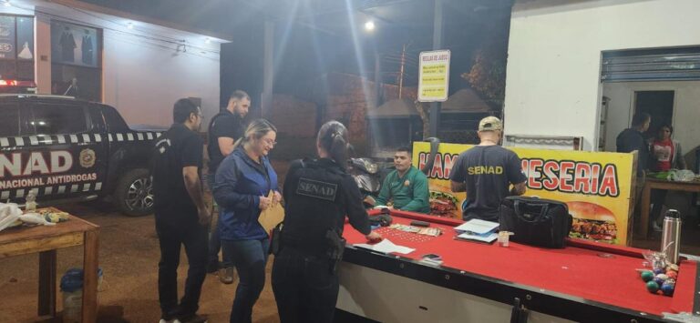 Vendía drogas en hamburguesería