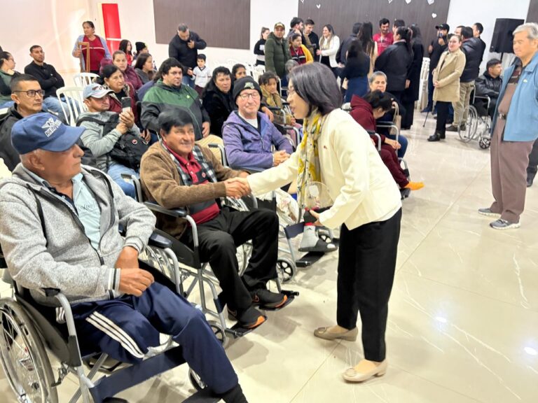 Taiwán dona sillas de ruedas