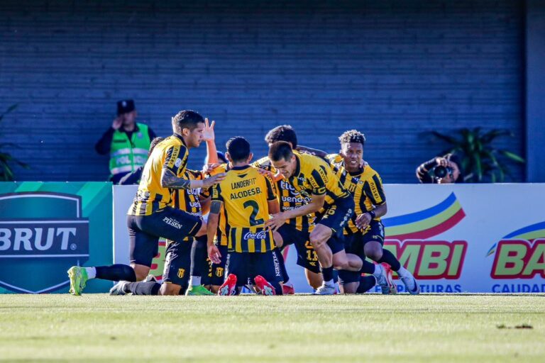 Guaraní aplasta a Olimpia en el Este