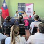 Taiwán entrega mochilas escolares a la Gobernación de Itapúa